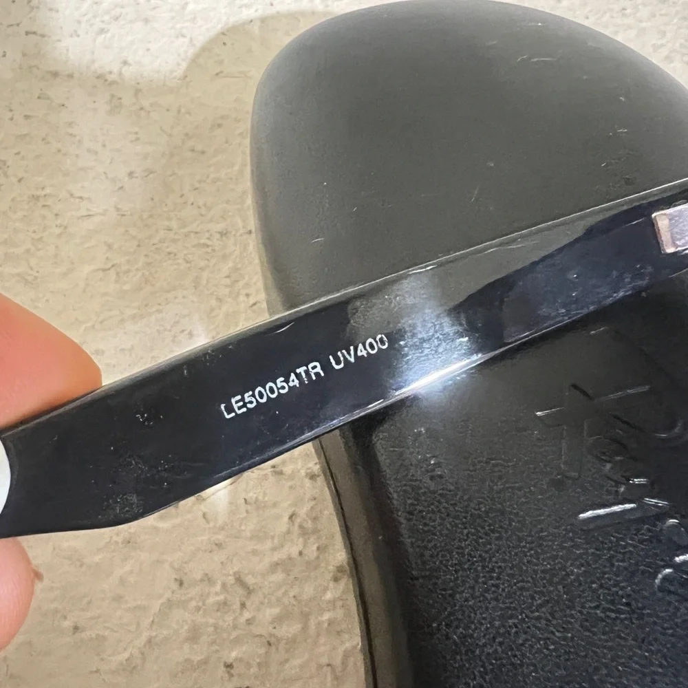 Ray-Ban questions leave